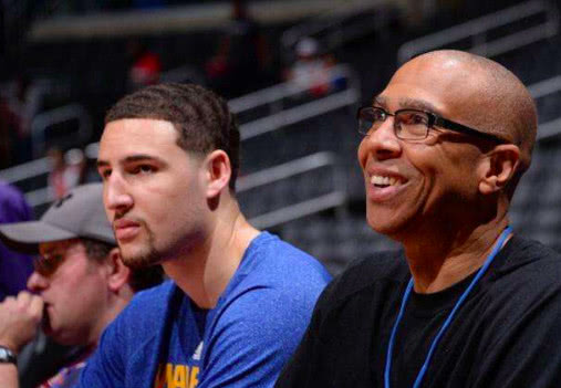 因自摸由三 因自摸由三